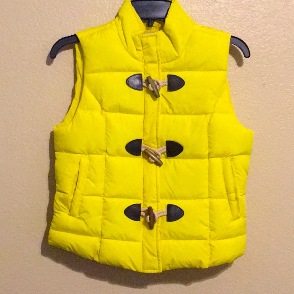 Arizona Vest size small (New without tags)